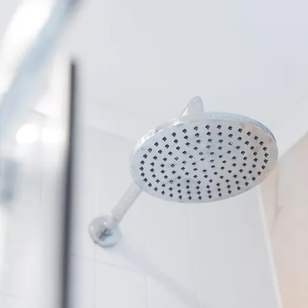 Hiddengem - Cherry On Apartamento *